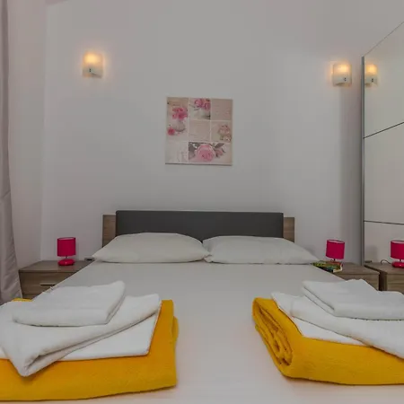 Marija Apartman Klenovica